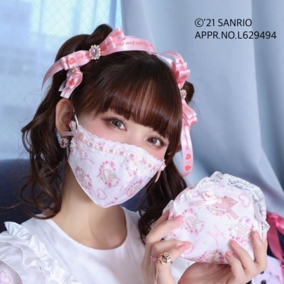 RoseMarie Seoir x Sanrio Wish Me Mell ribbon mask - Picture 1 of 7